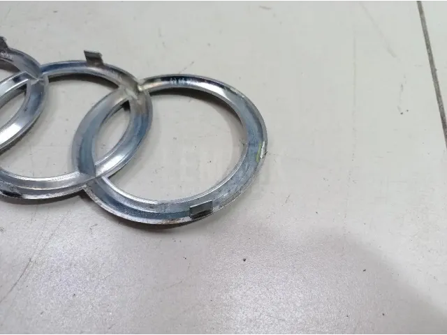 Эмблема