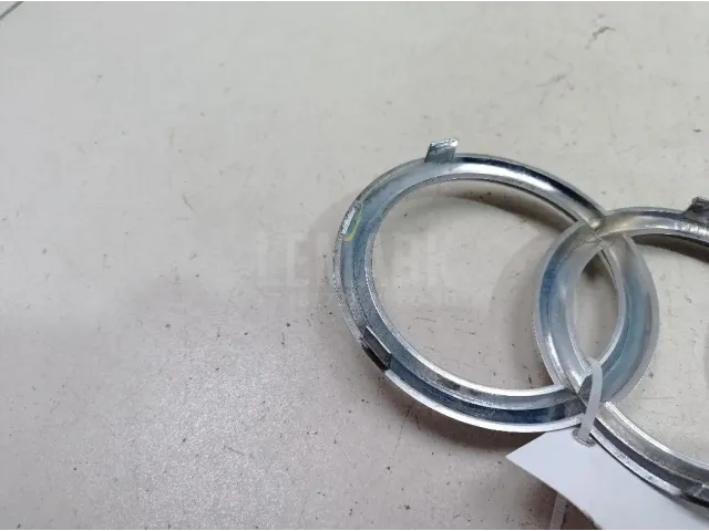 Эмблема