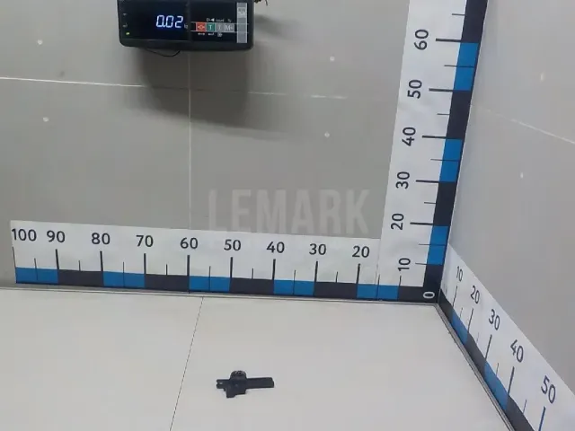 Демпфер бардачка