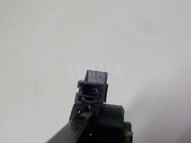 Демпфер бардачка
