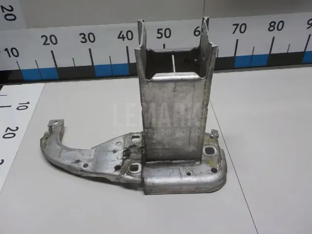 Кронштейн усилителя переднего бампера левый для  Acura TSX 2003-2008