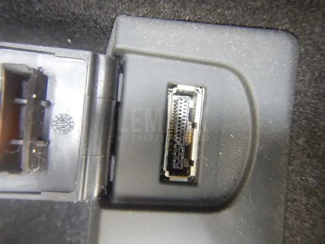 Подлокотник для  Ford Transit/Tourneo Connect 2002-2013