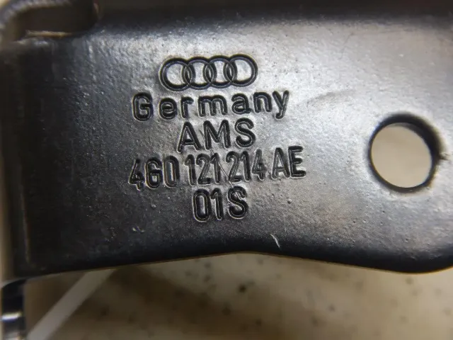 Кронштейн бачка расширительного для  Audi TT(8J) 2006-2015
