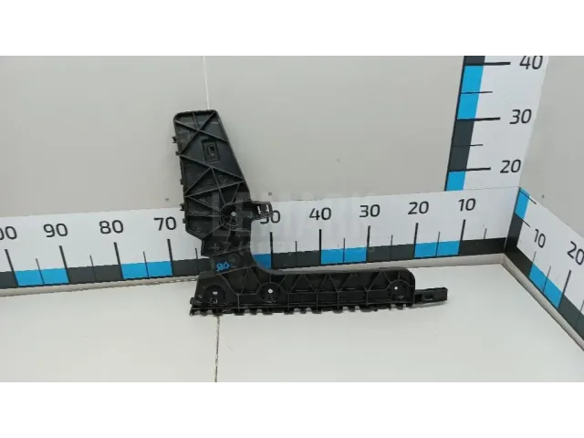 Кронштейн заднего бампера правый для  Changan