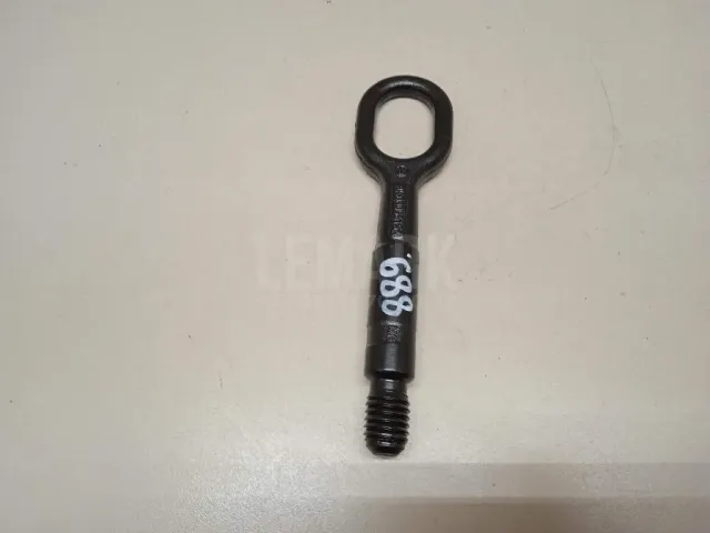 Крюк буксировочный для  Chrysler Sebring/Dodge Stratus 2001-2007
