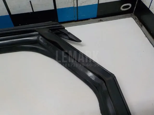 Уплотнитель стекла двери для  BYD F3 2006-2013