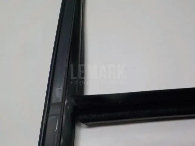 Уплотнитель стекла двери для  BYD F3 2006-2013