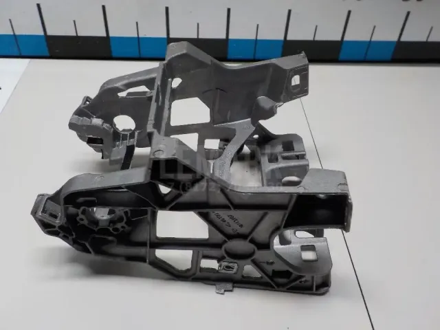 Кронштейн крепления подлокотника для  Haval H9 2014-2024