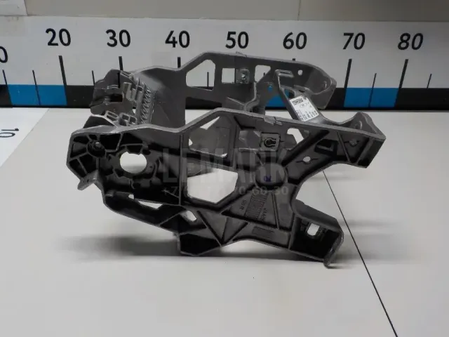 Кронштейн крепления подлокотника для  Haval H9 2014-2024