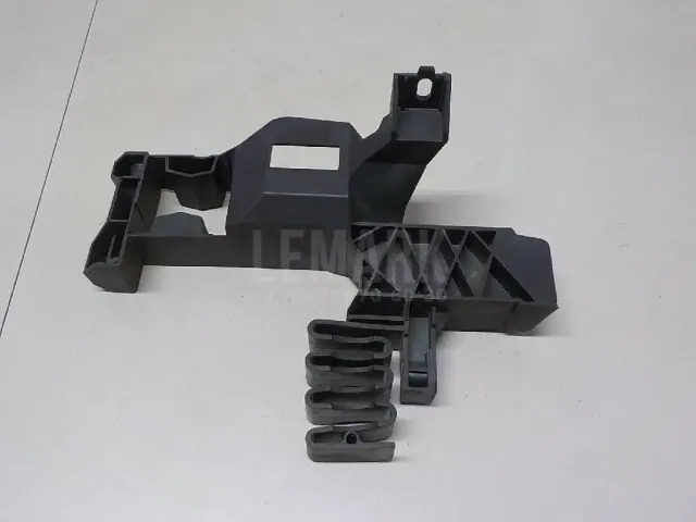 Кронштейн передней панели для  Haval H6 2020