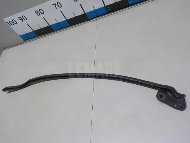 Уплотнитель двери
