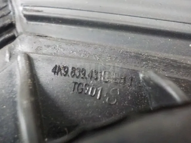 Уплотнитель стекла двери для  Citroen C8 2002-2014
