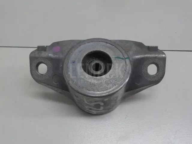Опора заднего амортизатора для  GM Pontiac Vibe 2002-2007