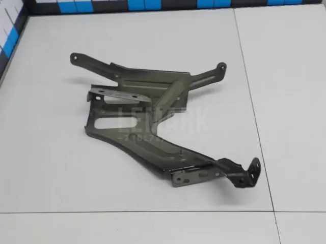 Кронштейн крепления крыла для  Haval M6 2021
