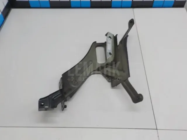 Кронштейн крепления крыла для  Haval M6 2021