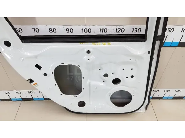 Дверь задняя левая
