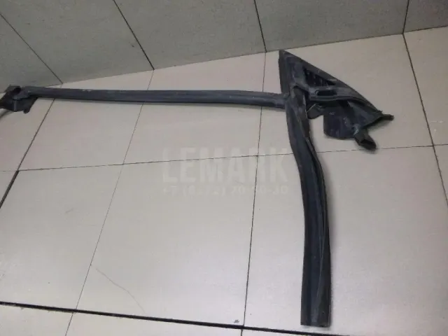 Уплотнитель стекла двери для  Acura MDX 2001-2006
