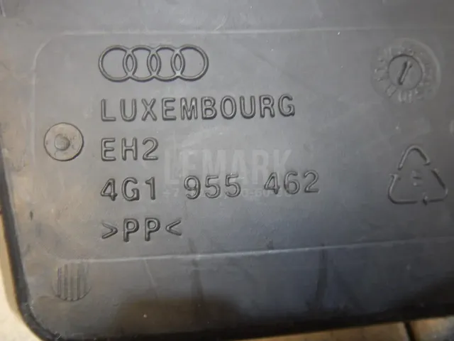 Горловина бачка омывателя для  Audi A1 (8X) 2010-2018