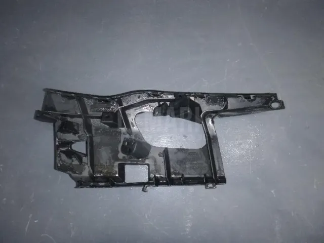 Кронштейн переднего бампера левый для  Chery Amulet (A15) 2006-2012