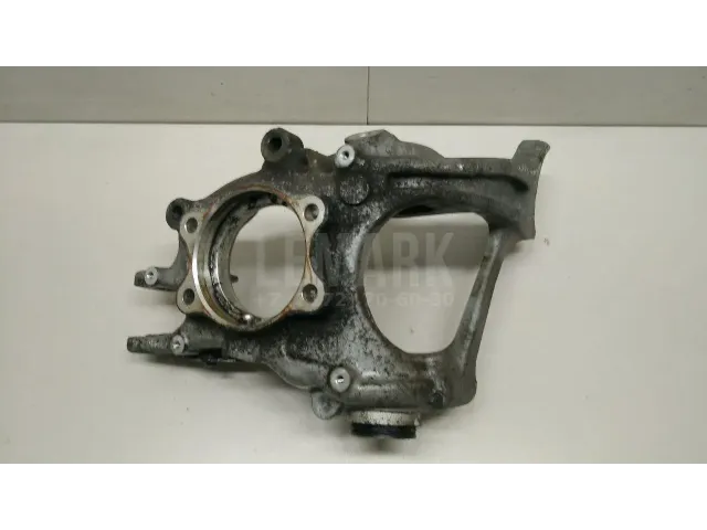 Кулак поворотный задний правый для  Citroen C5 2001-2004