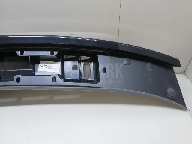 Накладка двери багажника для  Ford Maverick 2001-2007