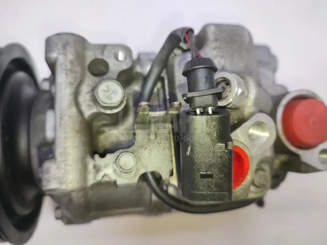Компрессор кондиционера для  Ford Cougar 1998-2001