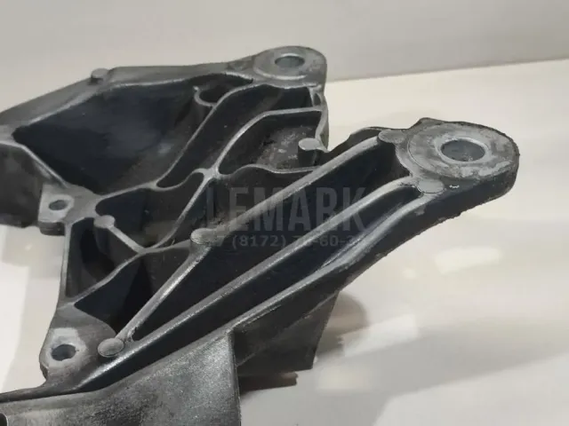 Кронштейн КПП для  Audi A2 [8Z0] 2000-2005