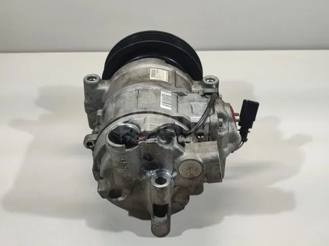 Компрессор кондиционера для  Ford Fiesta 2008-2019