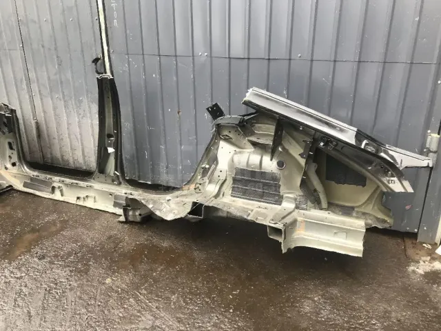Порог со стойкой правый для  Ford Fiesta 2008-2019