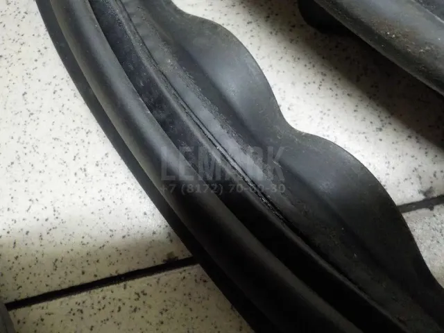 Уплотнитель багажника для  Citroen C5 2004-2008