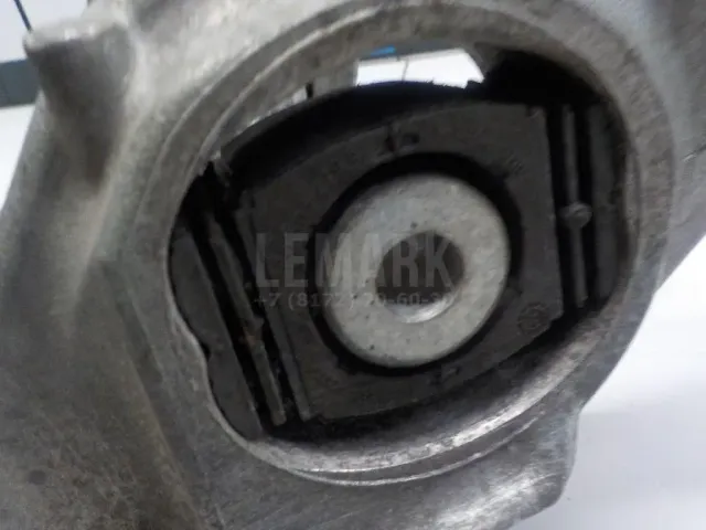 Кулак поворотный задний правый для  Citroen C5 2001-2004