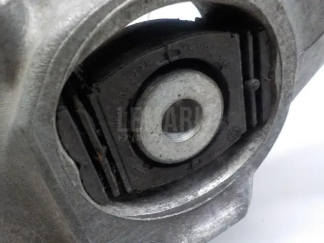 Кулак поворотный задний правый для  Citroen C5 2001-2004