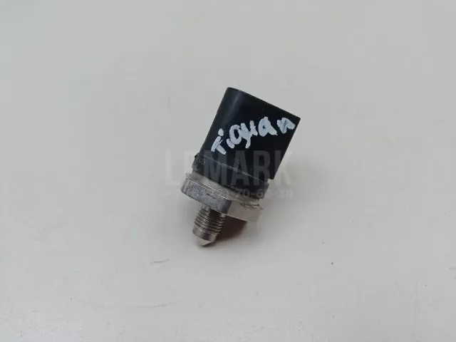 Датчик давления топлива