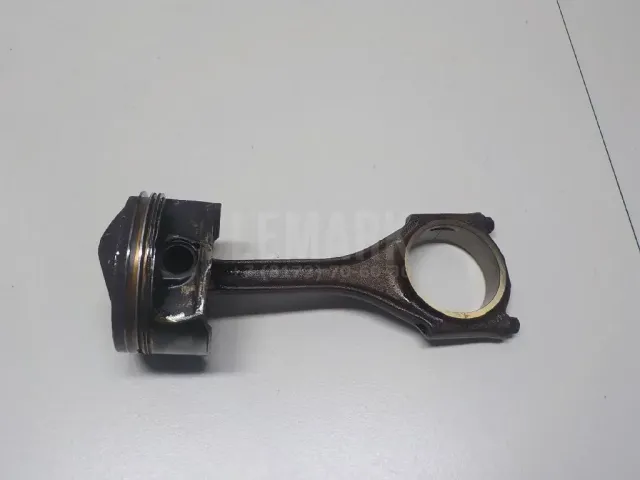 Поршень с шатуном