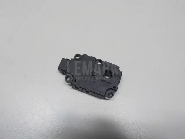 Моторчик заслонки отопителя для  Chevrolet HHR 2005-2011