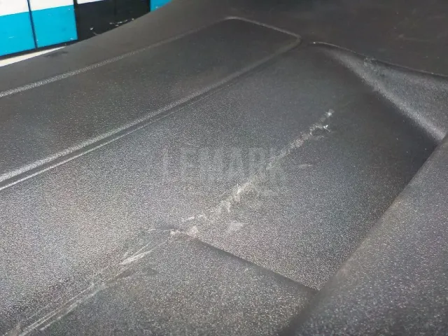 Обшивка двери багажника