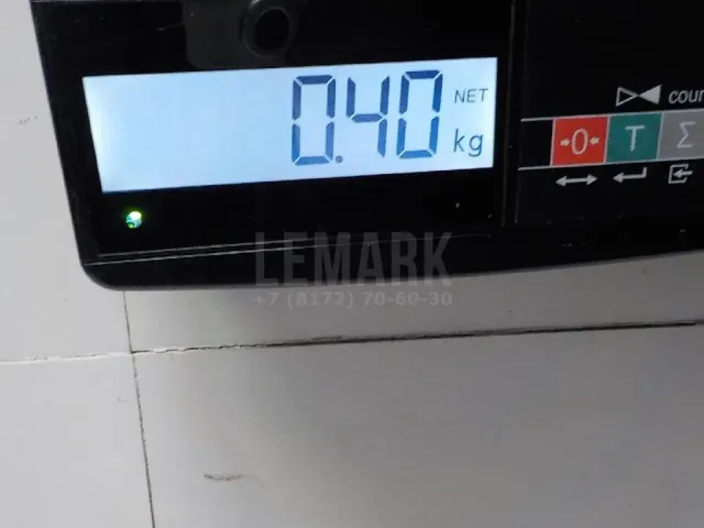 Накладка стекла переднего левого