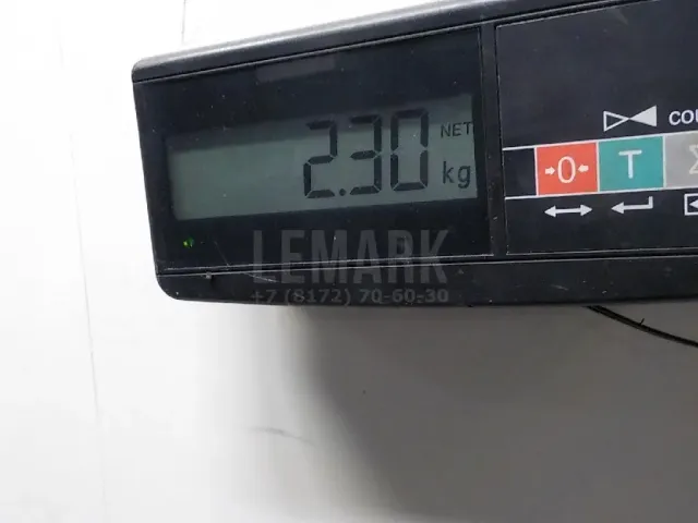 Обшивка двери багажника