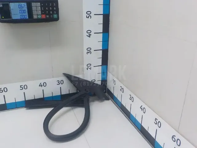 Уплотнитель стекла двери