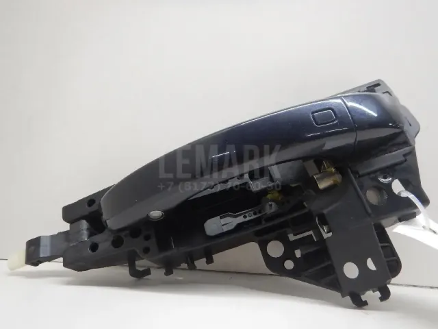 Ручка двери задней наружная левая для  Audi Allroad quattro 2006-2012