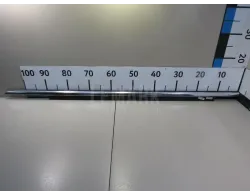 Накладка стекла переднего левого