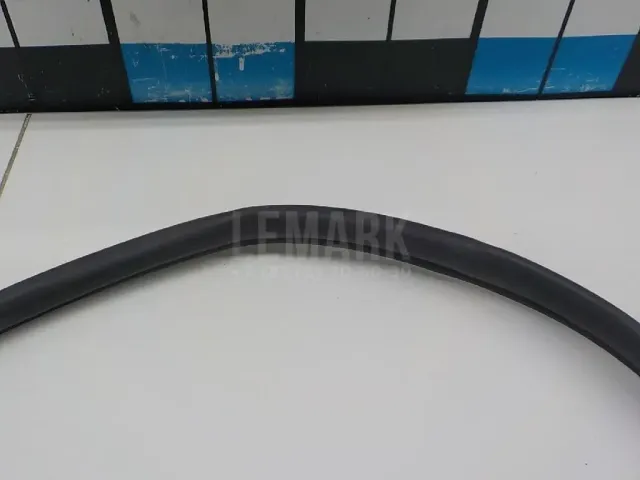 Уплотнитель двери для  Ford C-MAX 2003-2010