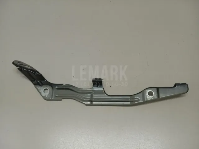 Кронштейн крепления крыла для  FAW J5 2004