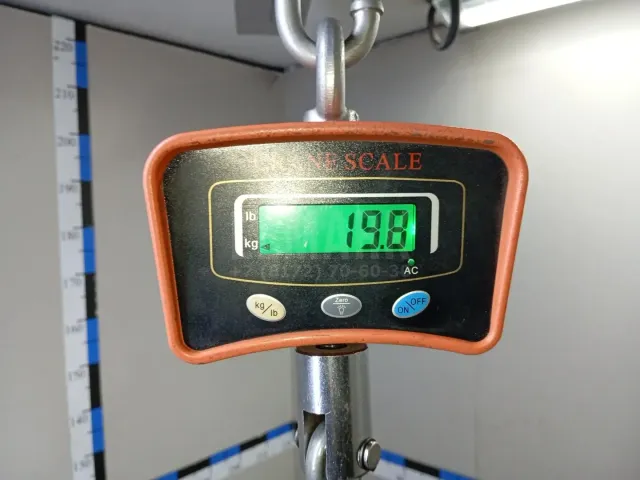 Эмблема на крышку багажника
