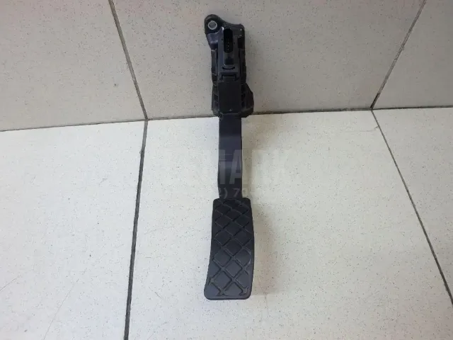 Педаль газа