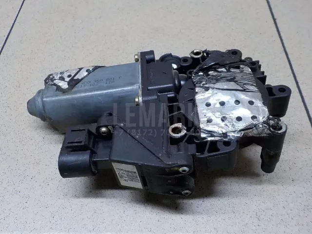 Моторчик стеклоподъемника для  Ford Mondeo V 2015-2022