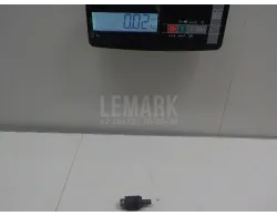 Отбойник крышки багажника