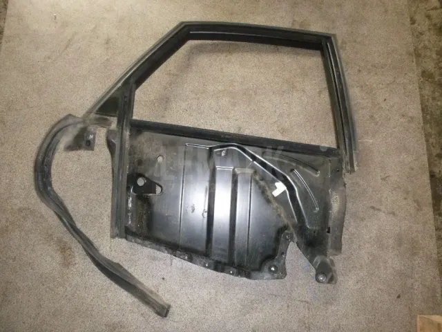 Рамка двери для  Audi Q6 2022