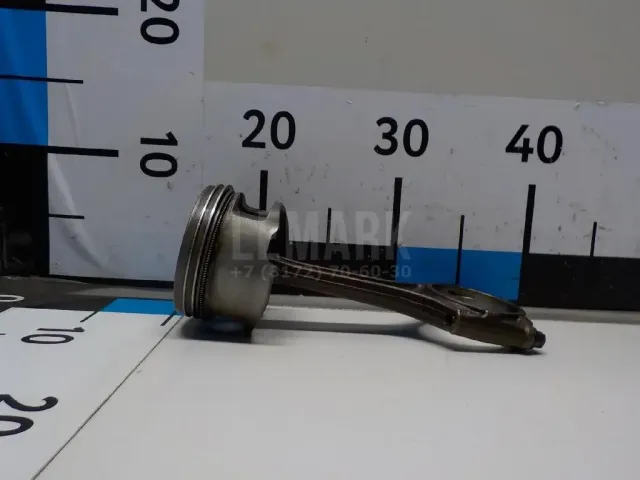 Поршень с шатуном