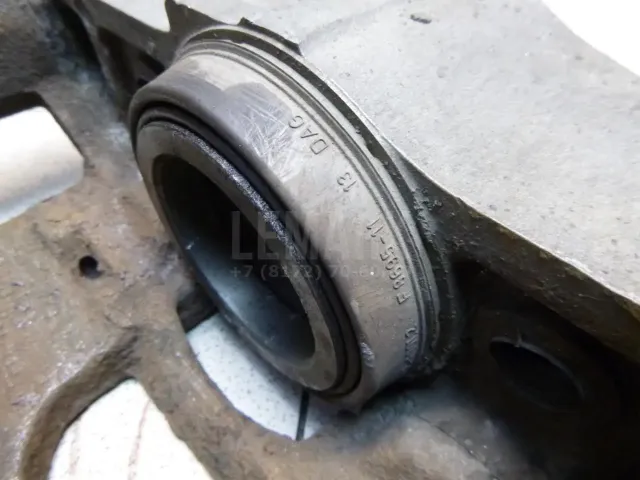 Суппорт тормозной передний правый для  BMW 3-serie E92/E93 2006-2012